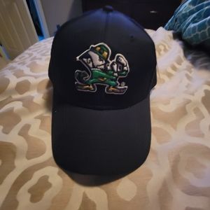 NWT NOTRE DAME BLUE FIGHTING IRISH OFFICIALLY LICENSED BASEBALL CAP/HAT.